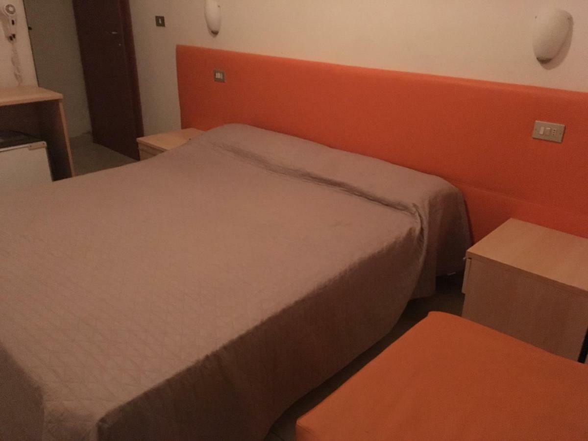 Bed and Breakfast New Prophet à Cattolica Extérieur photo