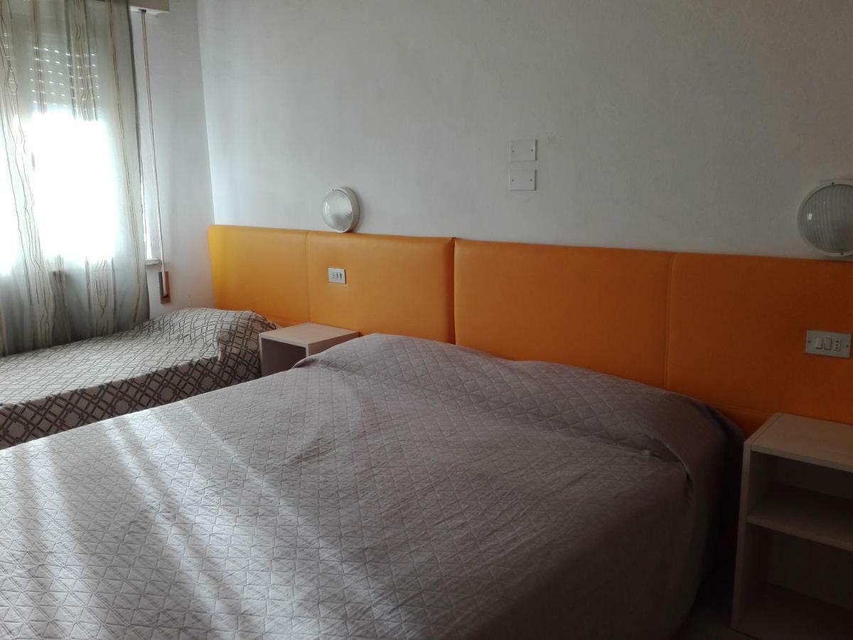 Bed and Breakfast New Prophet à Cattolica Extérieur photo